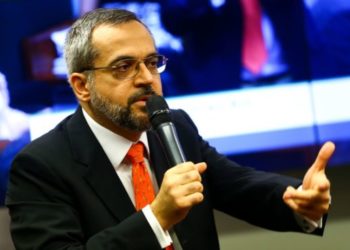 Estudantes relatam erros no Sisu; ministro diz que não há problemas