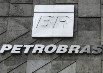 Petrobras reduz preço da gasolina e do diesel para distribuidoras