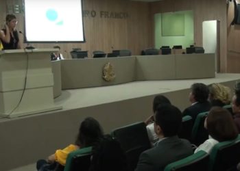 TRE e OAB orientam mulheres que pretendem disputar eleições