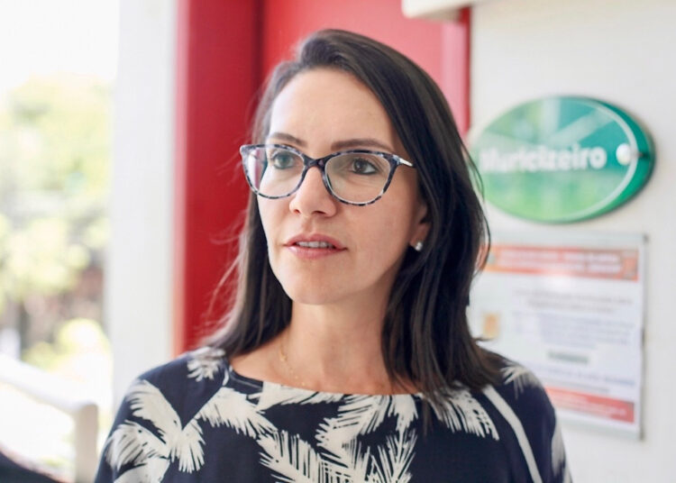 Desinformada, Danielle Garcia mente e produz notícia falsa