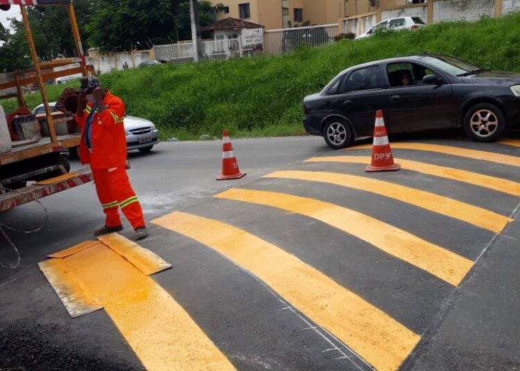Prefeitura inicia sinalização horizontal das avenidas Euclides Figueiredo e Paulo Figueiredo Barreto