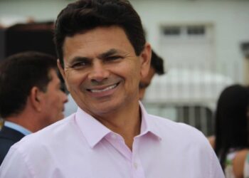 Valmir de Francisquinho, Prefeito Amigo da Criança, segundo a Abrinq, e a oposição sem chão