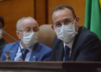 Zezinho Sobral defende acesso de agricultores e microempreendedores às licitações estaduais