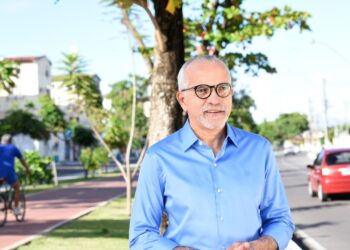 Edvaldo planeja ações para assegurar educação integral aos alunos da rede municipal