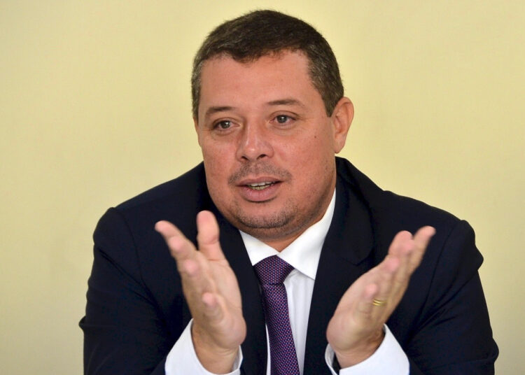 Fábio Mitidieri tem muita paciência e sabe jogar certo