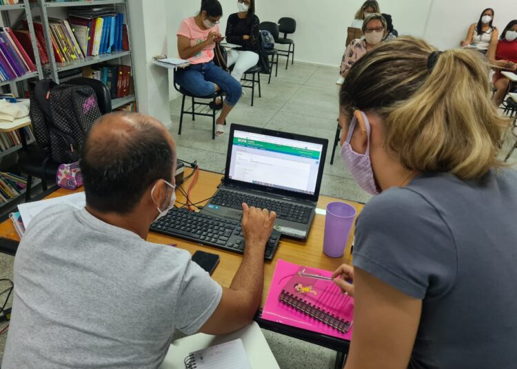 Prefeitura capacita profissionais de saúde que atuarão na vacinação contra a covid-19