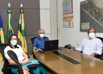 Edvaldo participa de reunião com ministro: Aracaju está preparada para iniciar vacinação no dia 20