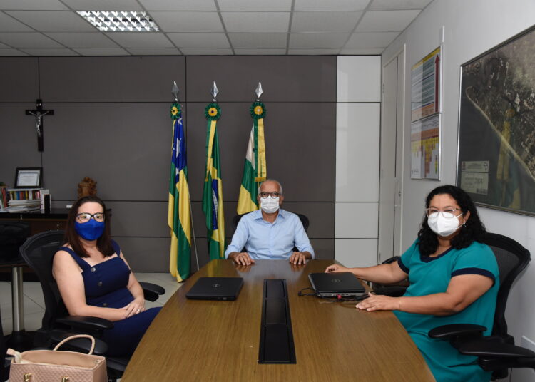 Edvaldo se reúne com equipe da Saúde para ajustar detalhes do plano de vacinação contra a covid-19