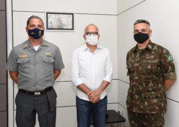 Prefeitura inicia tratativas com Forças Armadas para apoio logístico na vacinação contra a covid-19