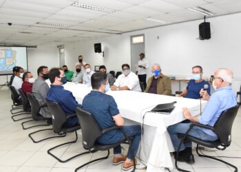 Edvaldo apresenta Planejamento Estratégico e Plano de Vacinação a vereadores