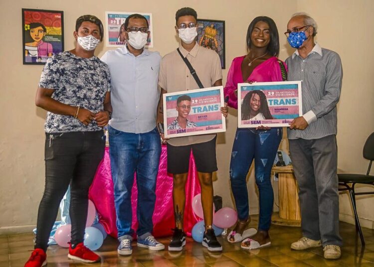 Professor Bittencourt lança campanha de apoio ao dia da Visibilidade Trans