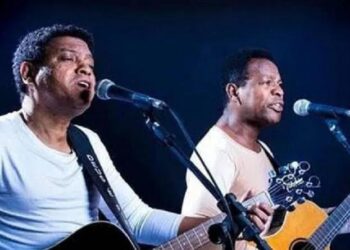 No Dia Mundial do Compositor, Rodrigo Valadares homenageia Chiko Queiroga e Antônio Rogério