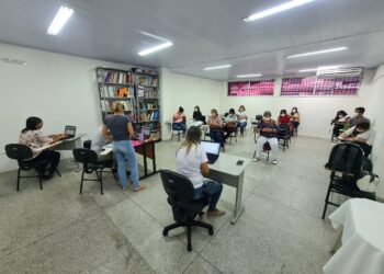 Prefeitura capacita profissionais de saúde que atuarão na vacinação contra a covid-19