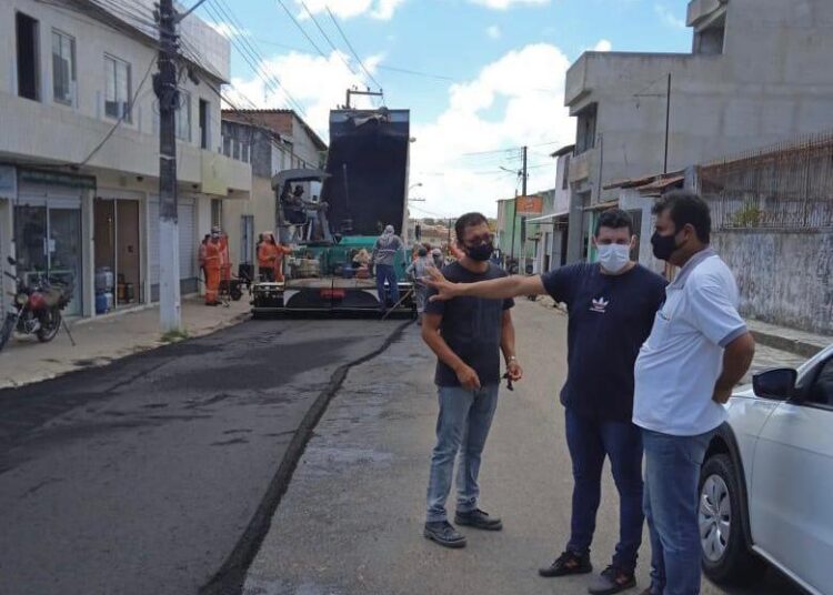 O conjunto Parque dos Faróis é um verdadeiro canteiro de obras, isso porque a Prefeitura de Socorro