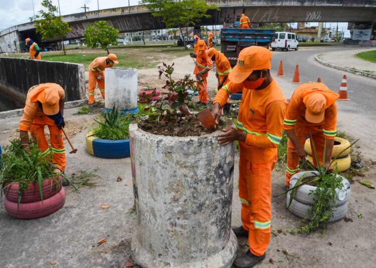 Prefeitura alia paisagismo a ações voltadas à eliminação dos pontos de descarte irregular