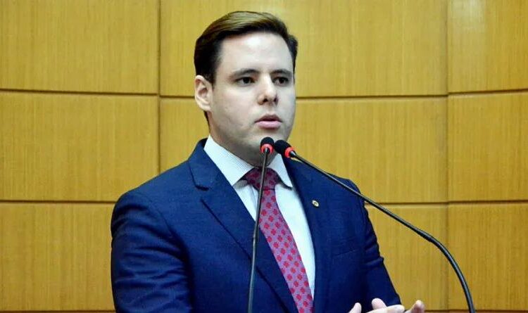 Rodrigo Valadares: Político que representa a direita em Sergipe