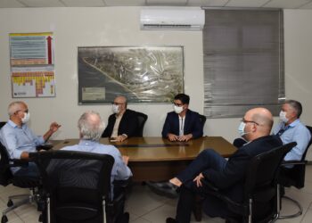 Edvaldo recebe visita do presidente da Record TV