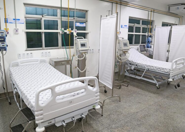 Contêineres no Hospital Fernando Franco ampliarão oferta de leitos covid-19