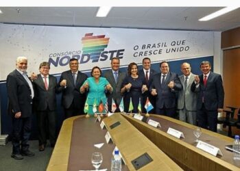 Grupo que reúne os nove governadores do Nordeste assinou na manhã desta quarta (17), o contrato com Fundo Soberano Russo de compra de 37 milhões de doses da vacina russa Sputnik V.