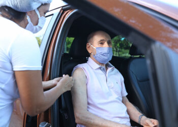 Com logística eficiente, Prefeitura vacinou mais de 3,2 mil pessoas nesta sexta-feira