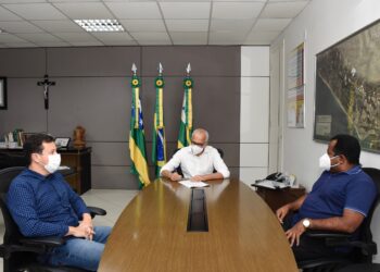 Prefeitura prorroga medidas restritivas com toque de recolher e escalonamento das atividades até 22 de abril