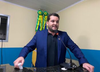 Neto Batalha apresenta projeto para diminuir risco de transmissão de Covid e garantir conforto em filas na área externa de agências