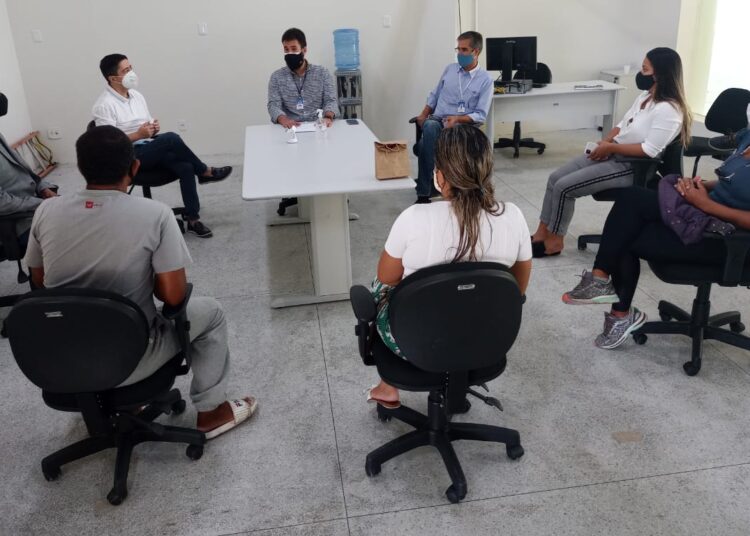 Emsurb apresenta relatório sobre padronização de estruturas móveis em faixa de areia