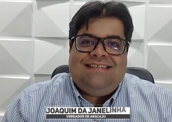Joaquim da Janelinha felicita moradores do conjunto Augusto Franco pelos seus 39 anos