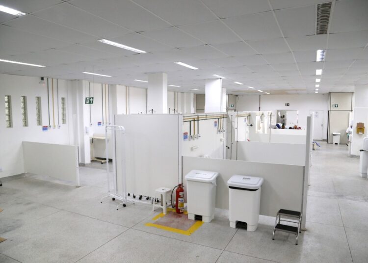 Prefeitura reúne esforços para ampliação de leitos para pacientes com covid-19 em Aracaju