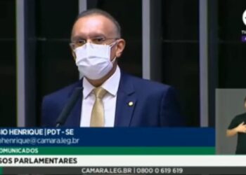 Fábio Henrique cobra a abertura de templos religiosos