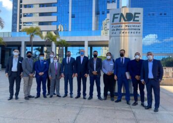 Fábio Henrique promove audiência com FNDE para prefeitos sergipanos