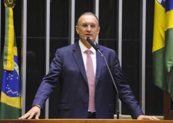 Fábio Henrique apresenta projeto para doação de máscaras pelo SUS