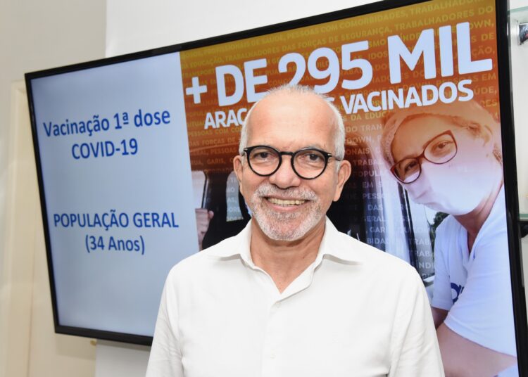 Aracaju retoma aplicação da 1ª dose da vacina contra a covid-19 e inclui população de 34 anos