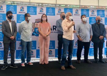 Professor Bittencourt prestigia reinauguração da Praça Princesa Isabel