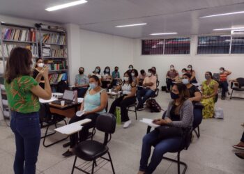 Prefeitura capacita recepcionistas das Unidades Básicas de Saúde em Libras
