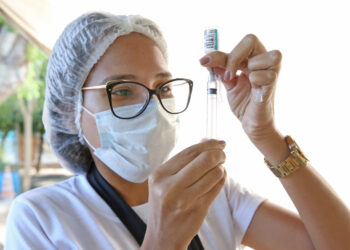 Imunização contra covid-19 alcança mais 577 aracajuanos com a segunda dose