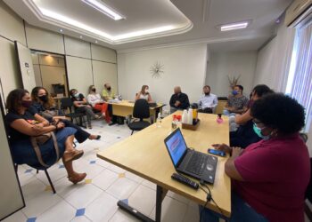 Prefeitura firma parceria com instituições LGBTQIA+ e apresenta projeto de qualificação profissional