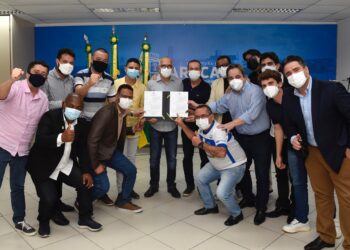 Prefeito sanciona lei que autoriza município a contratar financiamento de US$ 84 milhões para obras