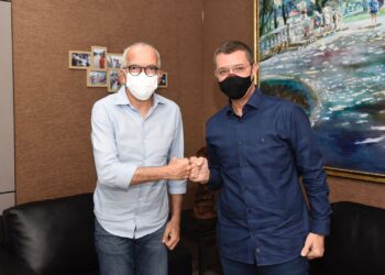 Edvaldo Nogueira conversa com Mitidieri