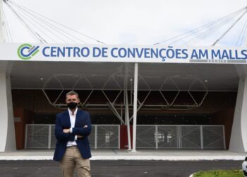 Nessa manhã o deputado Federal , Fábio Mitidieri, participou da solenidade de entrega do Centro de Convenções, em Aracaju