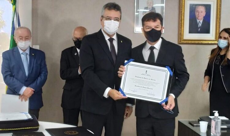 MAÇON ESTANCIANO É HOMENAGEADO NO SEU DIA