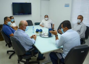 Prefeitura recepciona gestores do município de Vitória da Conquista/BA