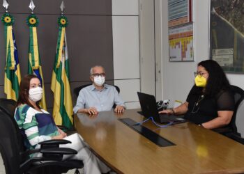 Aracaju inicia aplicação de reforço em profissionais de saúde e imunossuprimidos acima de 40 anos