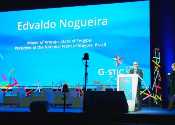 Em Dubai, Edvaldo defende protagonismo das cidades no enfrentamento à pandemia