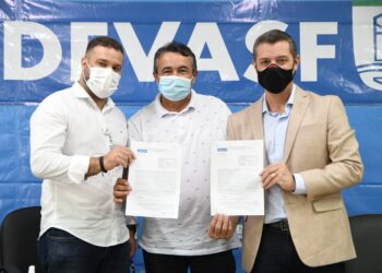 Fábio Mitidieri oficializa a liberação de seis novos tratores com implementos agrícolas