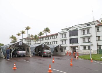 Em Aracaju, 64% da população já completaram o ciclo vacinal contra covid