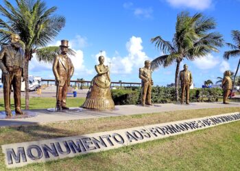 Prefeitura revitaliza e preserva monumentos históricos da Orla da Atalaia
