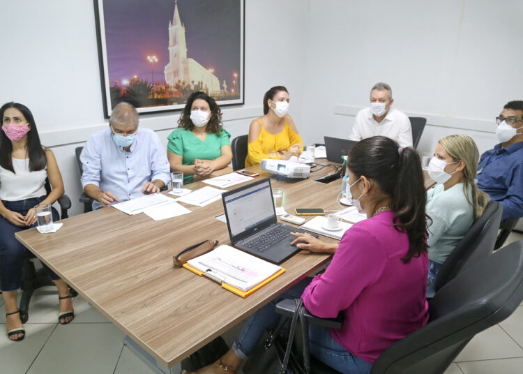 Prefeitura apresenta Plano Plurianual à Comissão de Orçamento da Câmara