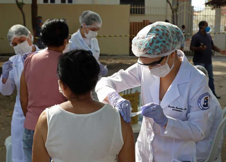 Carro da vacina: Aracaju inicia busca ativa para vacinação contra covid