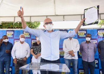 Prefeito Edvaldo autoriza início das obras de reurbanização da praça do Almirante Tamandaré